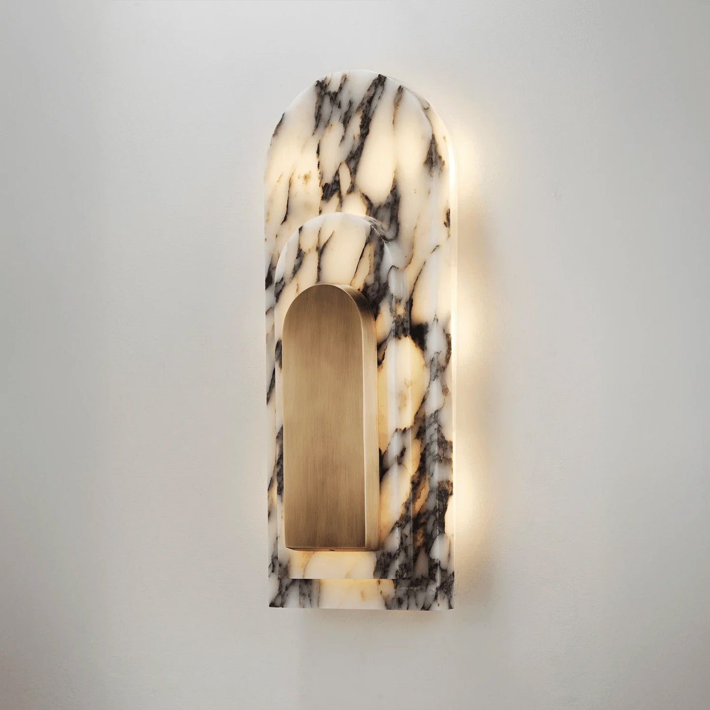 Marble Wall Light with Brass Accents – Modern Decorative Sconce