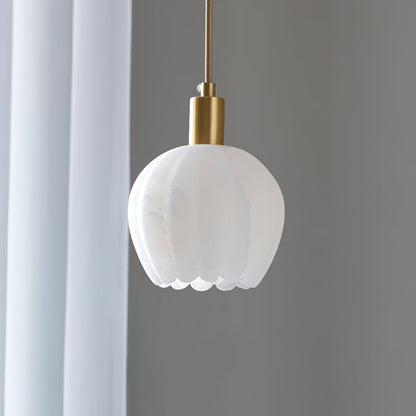 Lilin Alabaster Pendant Lamp - Alabaster & Patinated Brass Design for Timeless Home Decor