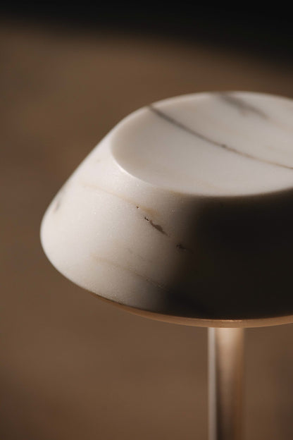 Mini Fiore Marble Table Lamp (built-in battery)