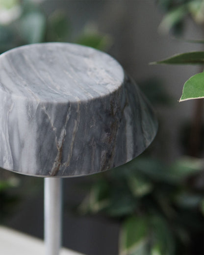 Mini Fiore Marble Table Lamp (built-in battery)