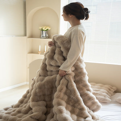 Faux Rabbit Fur Fluffy Fabric Blanket - Soft, Thick Fleece Sherpa Blanket , Stress Relief, Feel Cosy, Women's Gift for Anxiety, Cloud Bubble Blanket