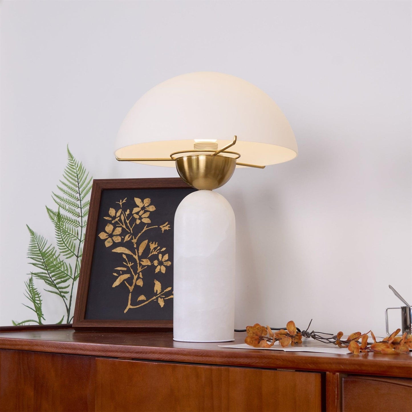 Alabaster Spherical Table Lamp - Sleek Modern Design for Sophisticated Home Room Decor