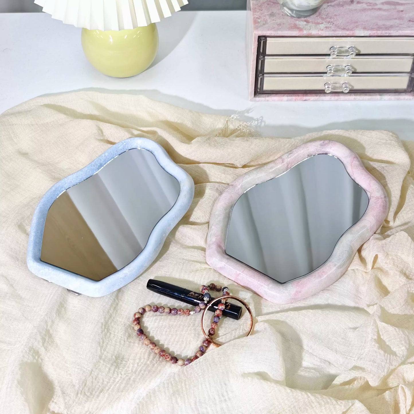 Nordic Cloud-Shaped Natural Marble Makeup Mirror – Premium Standable Desktop Vanity Mirror