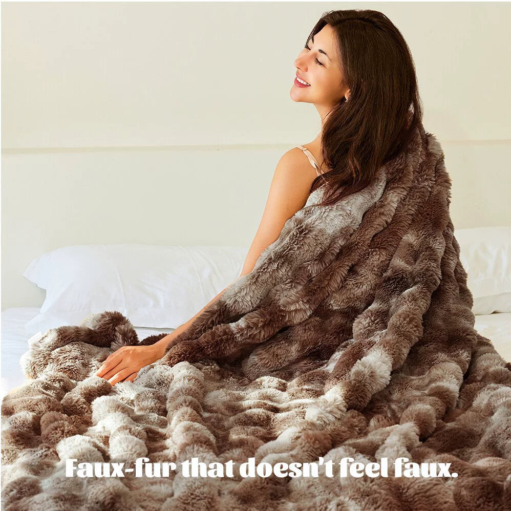 Faux Rabbit Fur Fluffy Fabric Blanket - Soft, Thick Fleece Sherpa Blanket , Stress Relief, Feel Cosy, Women's Gift for Anxiety, Cloud Bubble Blanket
