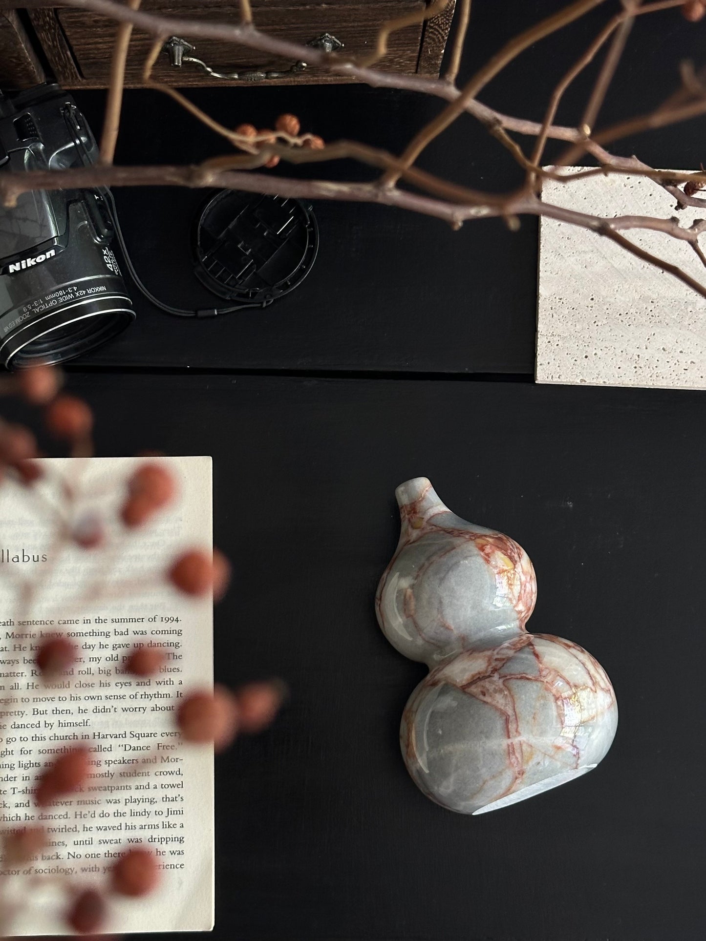 Natural Marble Gourd Decorative Figurine - Retro Luxury Home Accent