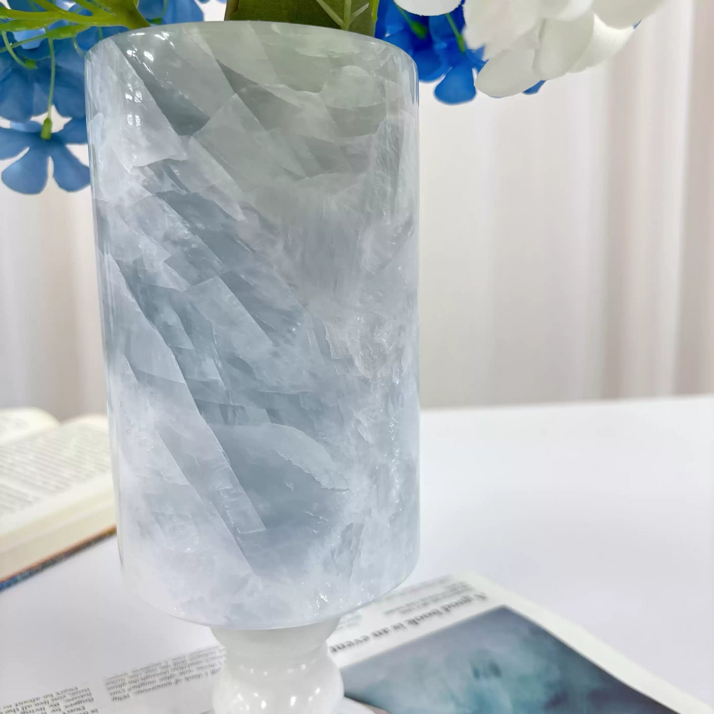 French Style Natural Marble Vase (Water-Friendly) – Light Luxury Living Room Decor