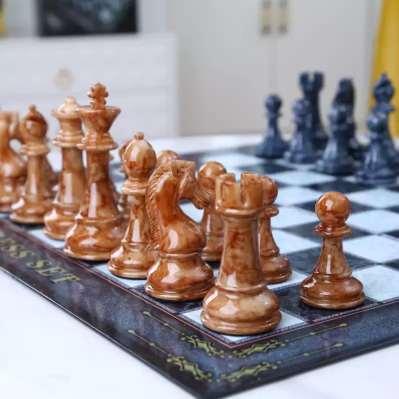 Oversized Foldable Marble-Patterned Chess Set