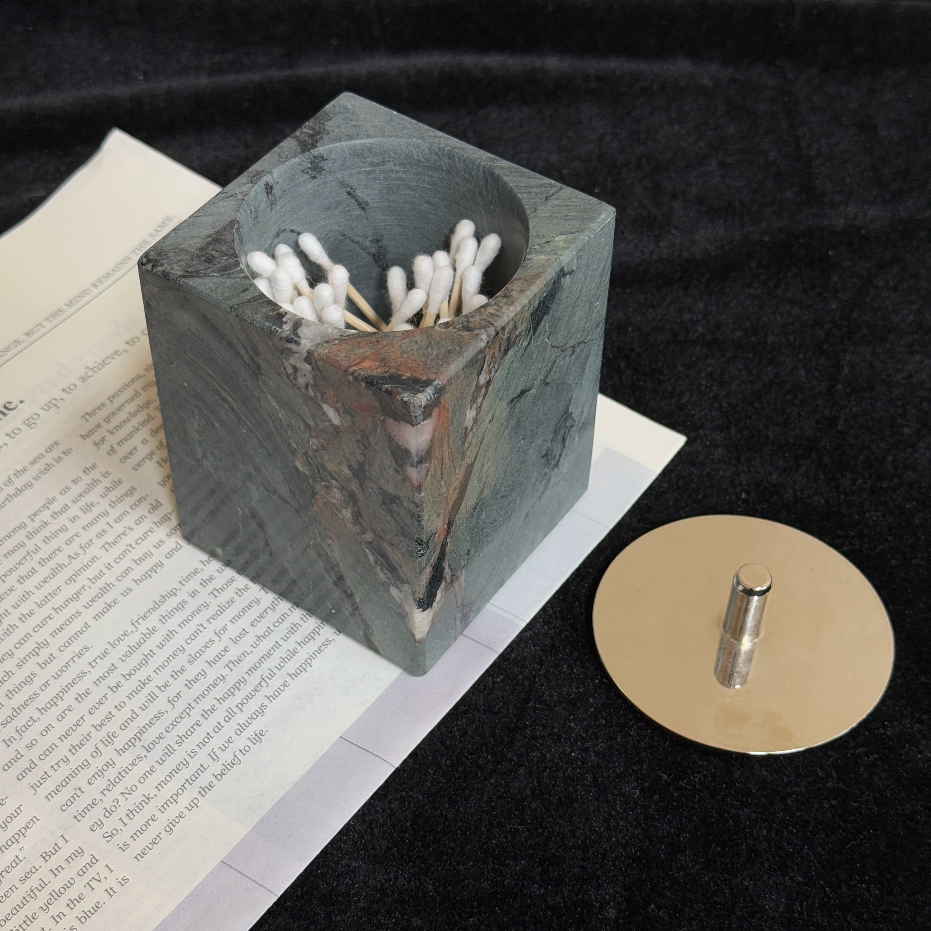 Selected Variant Image